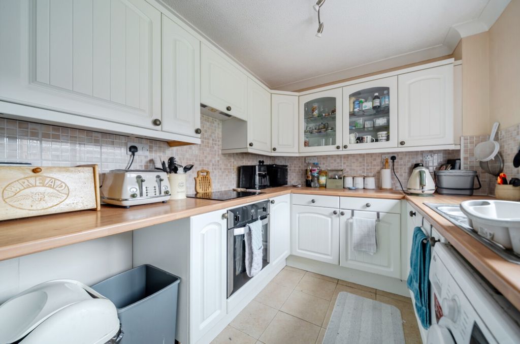 Property photo 3 of 26 1480790-16-6A327F2B14809