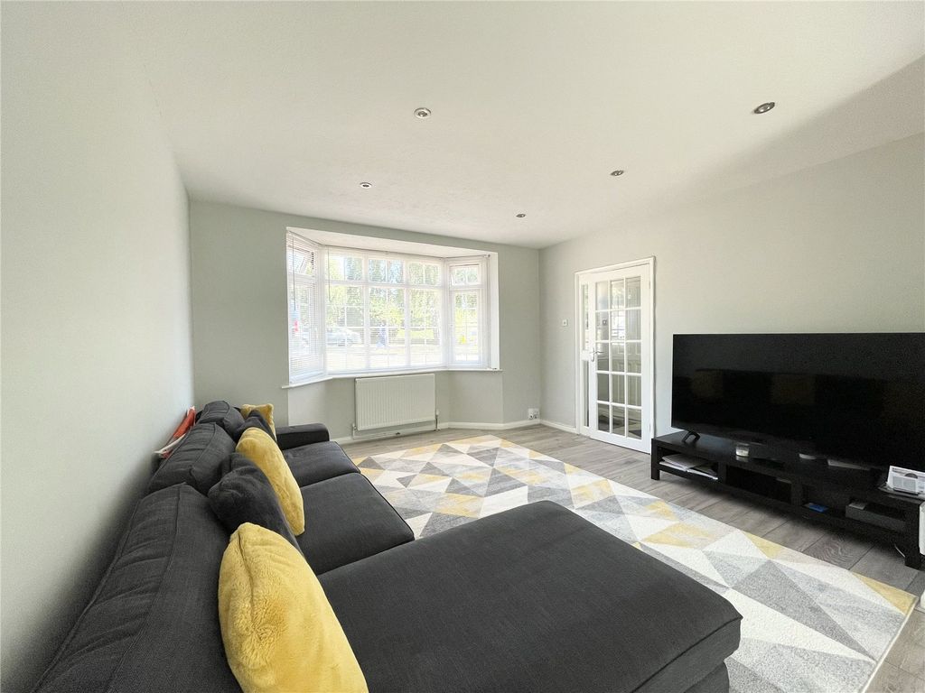 Property photo 1 of 17 Picture No. 16