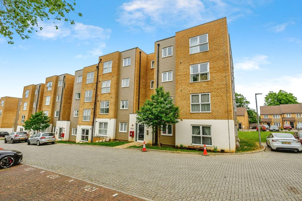 Property photo 1 of 8 Front