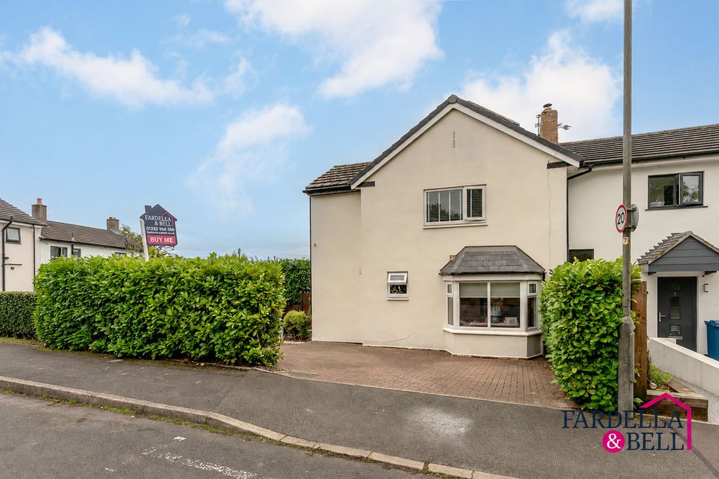 Property photo 1 of 22