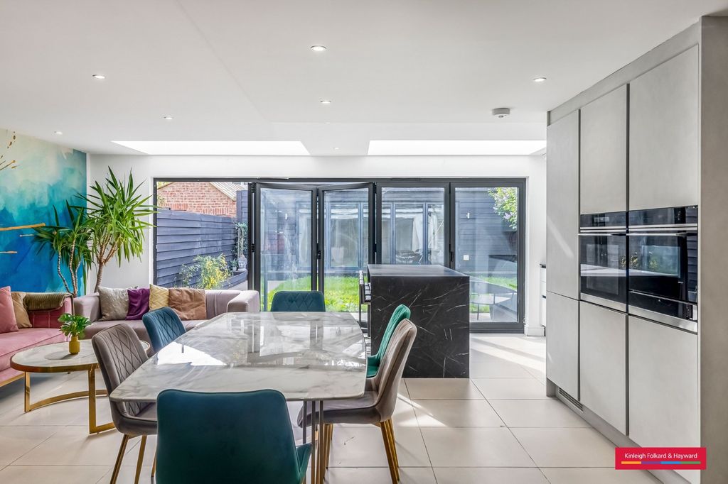 Property photo 3 of 14 Picture No. 40