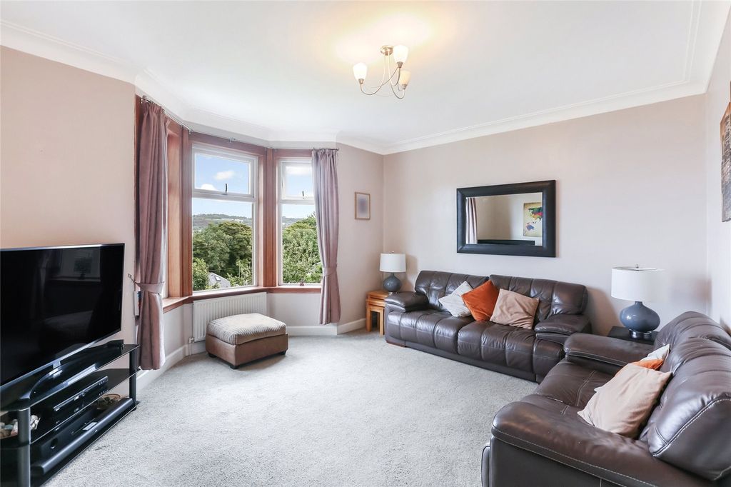 Property photo 2 of 31 Picture No. 04