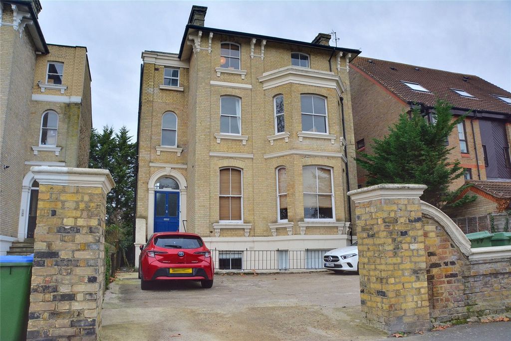 Property photo 3 of 11 Picture No. 21