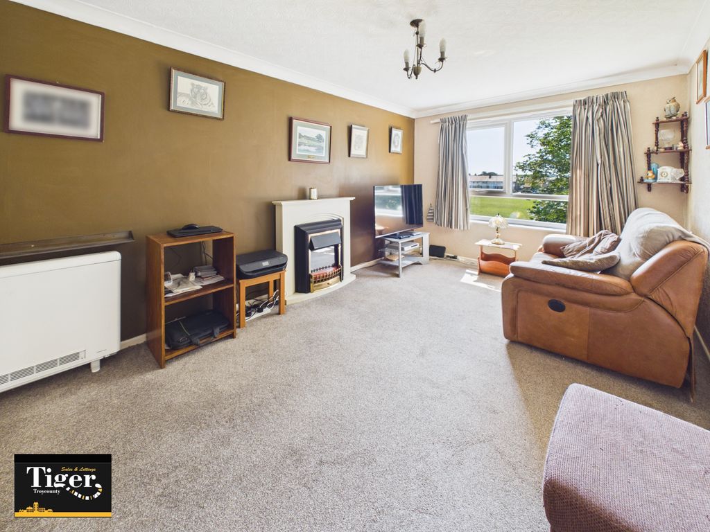 Property photo 2 of 7 Cam01931G0-Pr0378-Still007