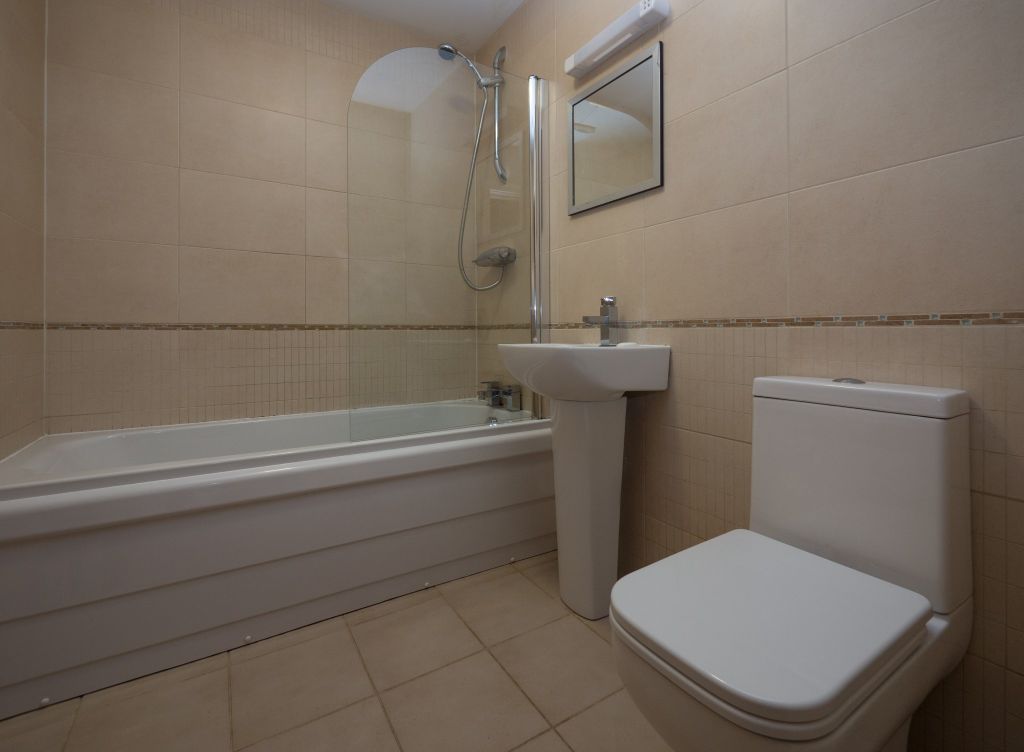 Property photo 3 of 5