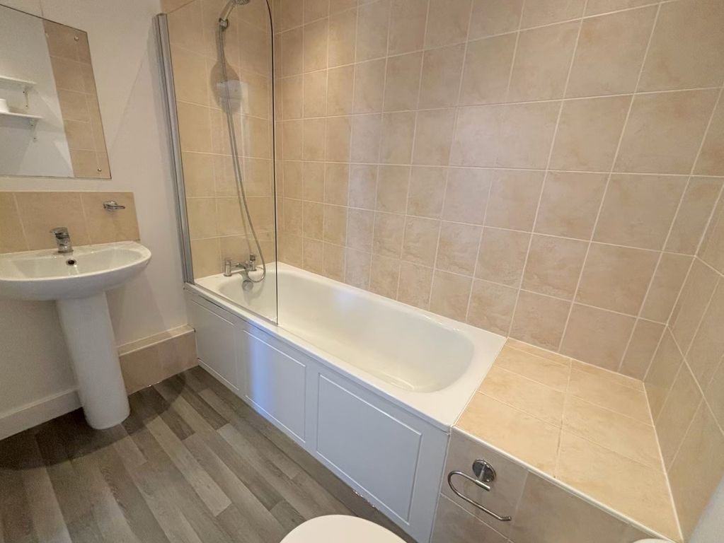 Property photo 3 of 5 Picture No. 21