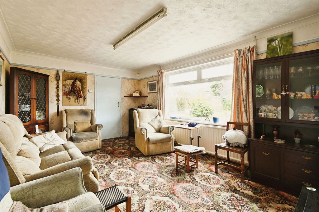 Property photo 2 of 15