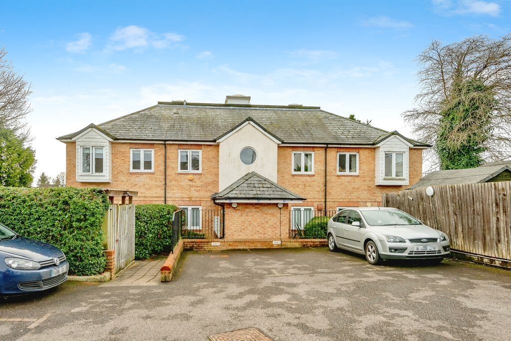 Property photo 1 of 12