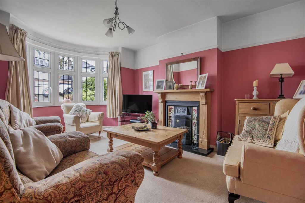 Property photo 2 of 34 34_74775.Jpg