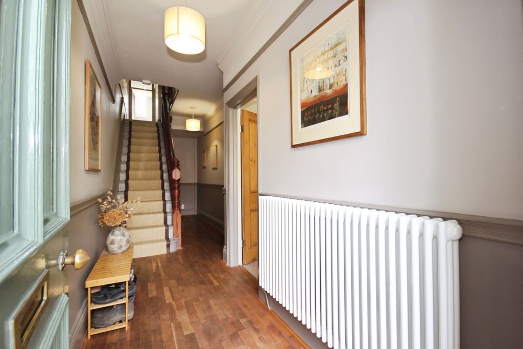 Property photo 2 of 22 Pbox-Img.Jpg