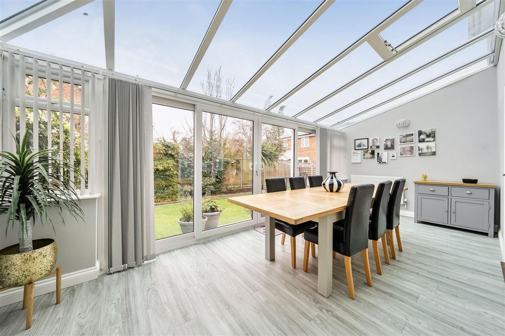 Property photo 3 of 20 1425347-10-69B2d9Ac4189d.Jpg