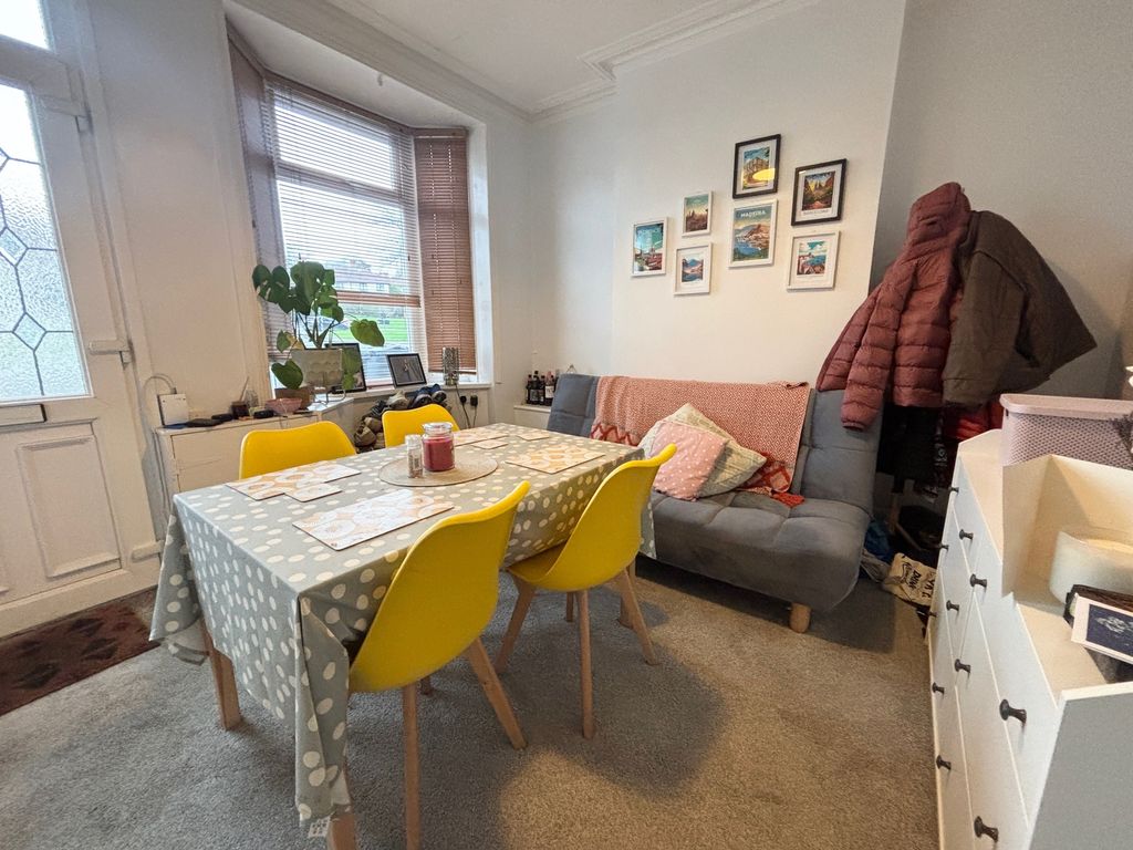 Property photo 2 of 10 Image