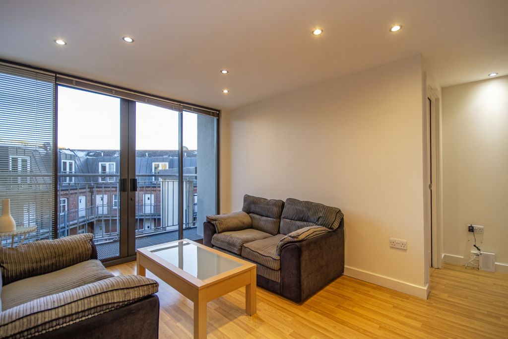 Property photo 2 of 9 1