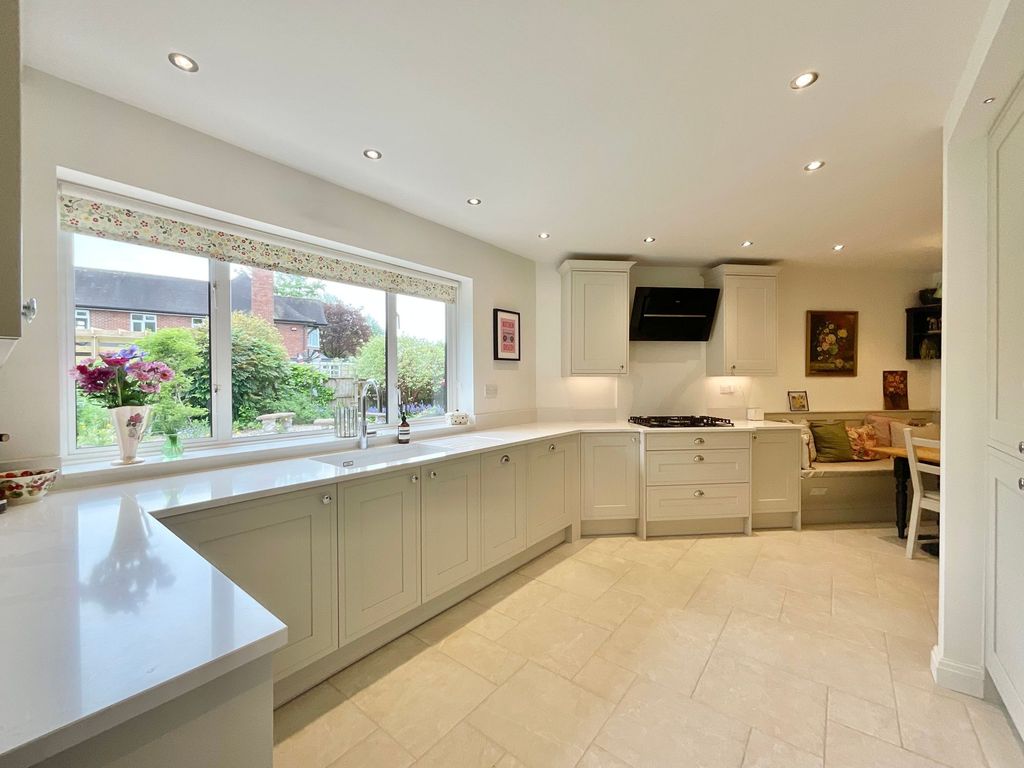 Property photo 2 of 44