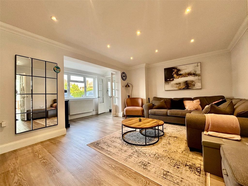 Property photo 2 of 11 Picture No. 03