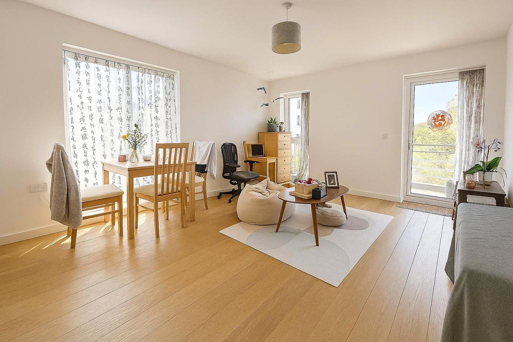 Property photo 2 of 10 Picture No. 18