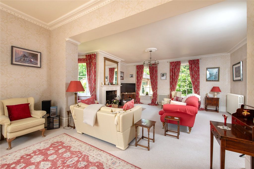 Property photo 3 of 30 Drawing Room
