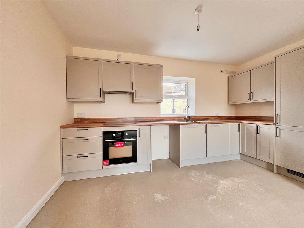 Property photo 2 of 7 Open Plan Kitchen/Dining/Living Room