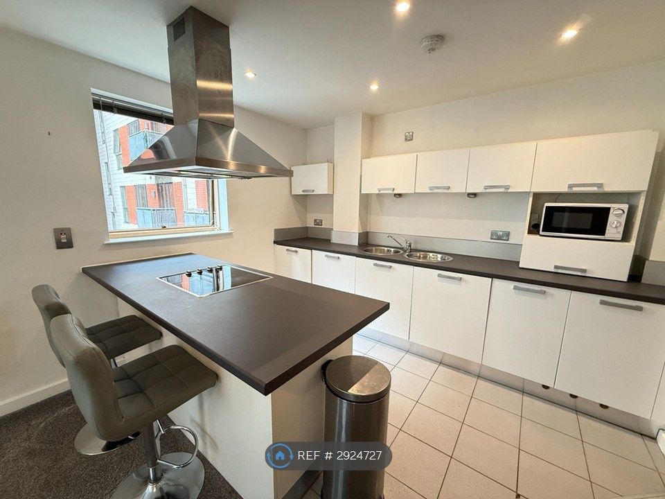 Property photo 3 of 9 Kitchen Aspect 2
