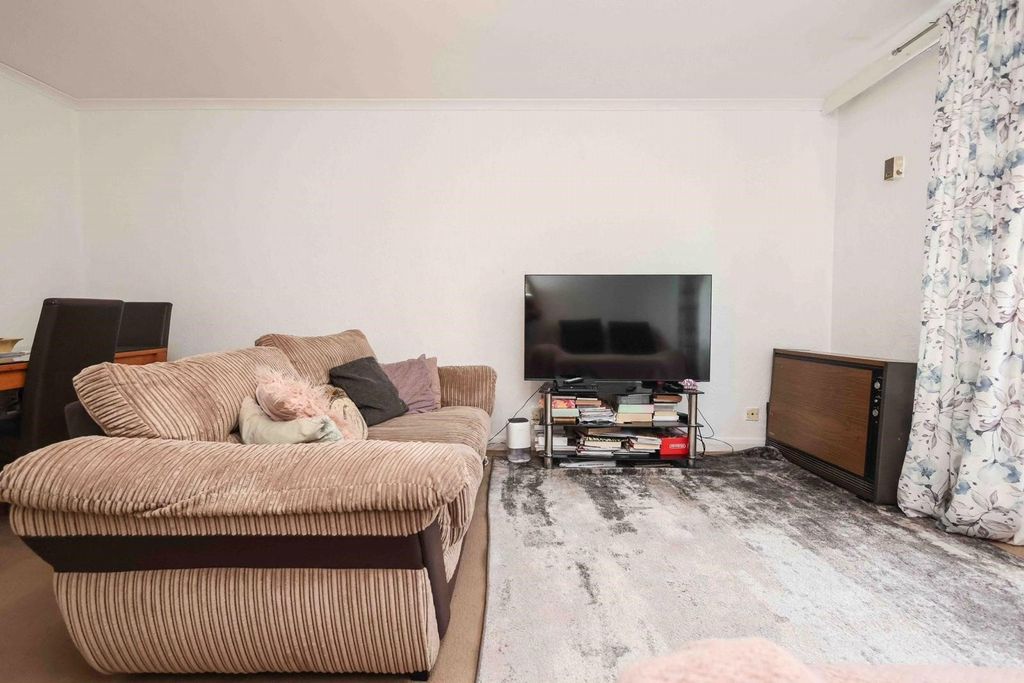 Property photo 2 of 10 Picture No. 02