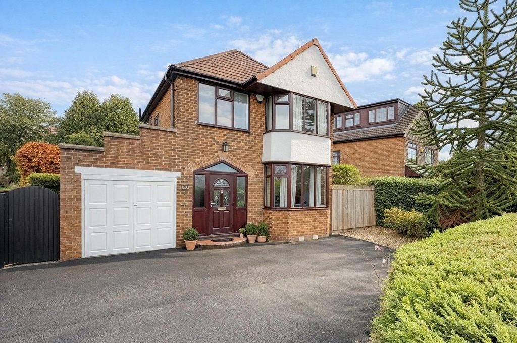 Property photo 1 of 16 Front