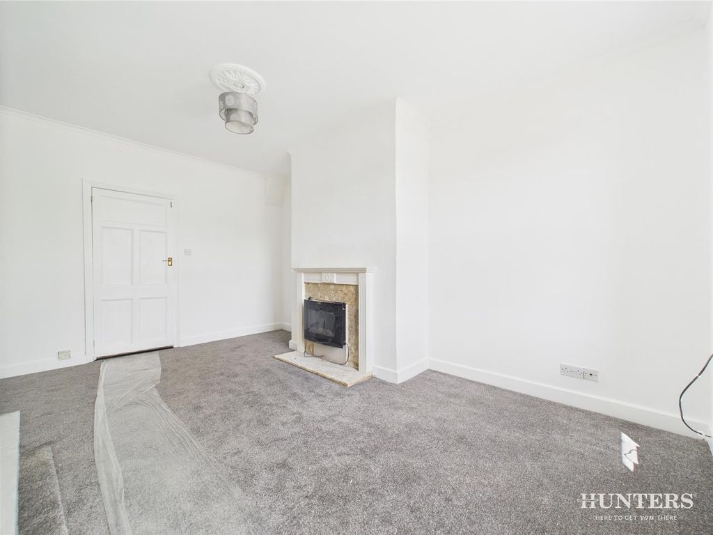 Property photo 3 of 15 Cam03792G0-Pr0257-Still004.Jpg