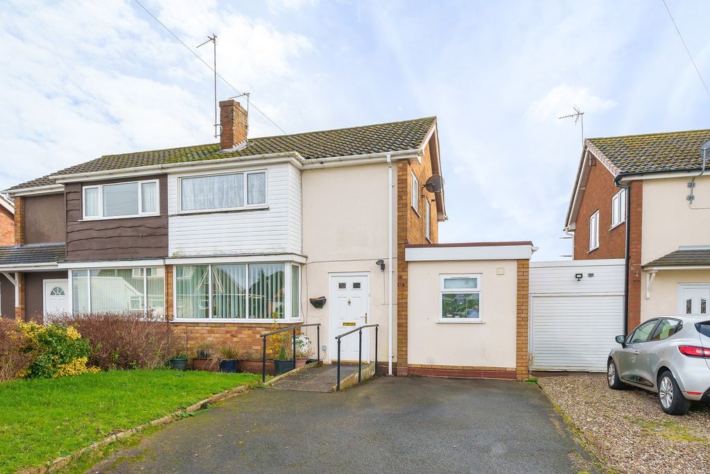 Property photo 1 of 17