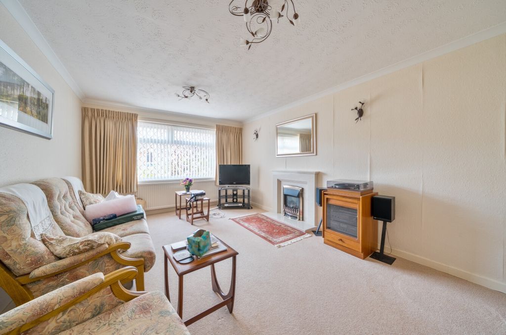 Property photo 2 of 23 1433193-14-69c1Bf1316E13