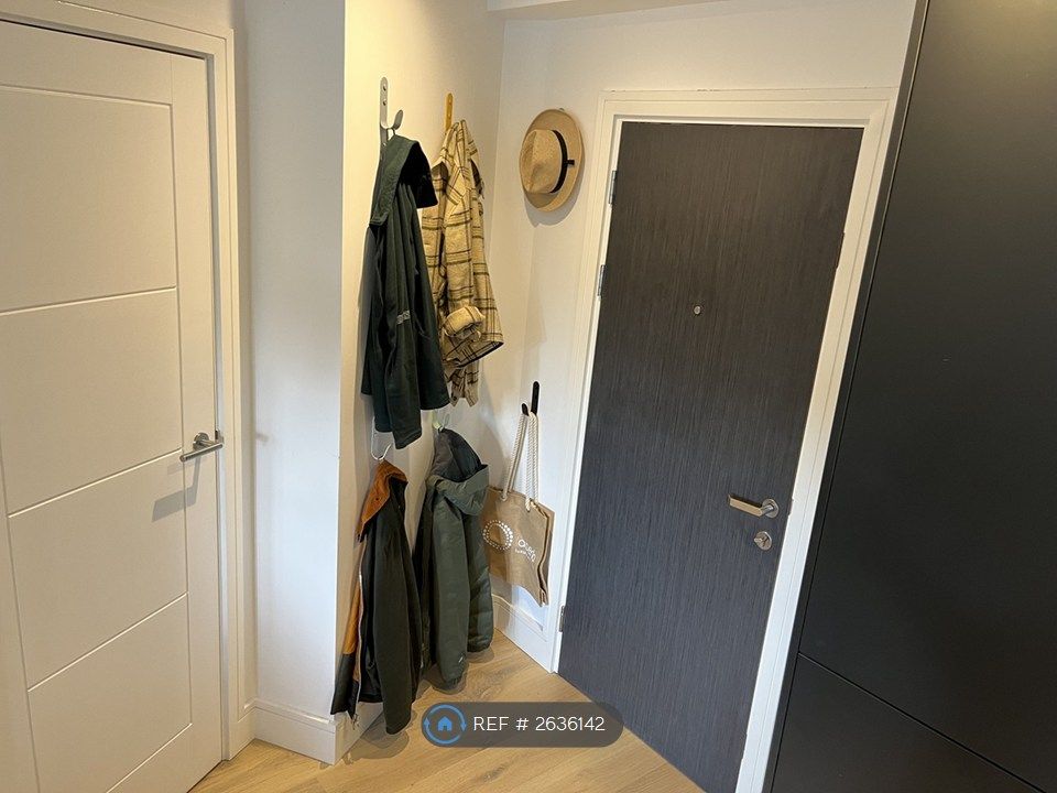Property photo 3 of 10 Entrance
