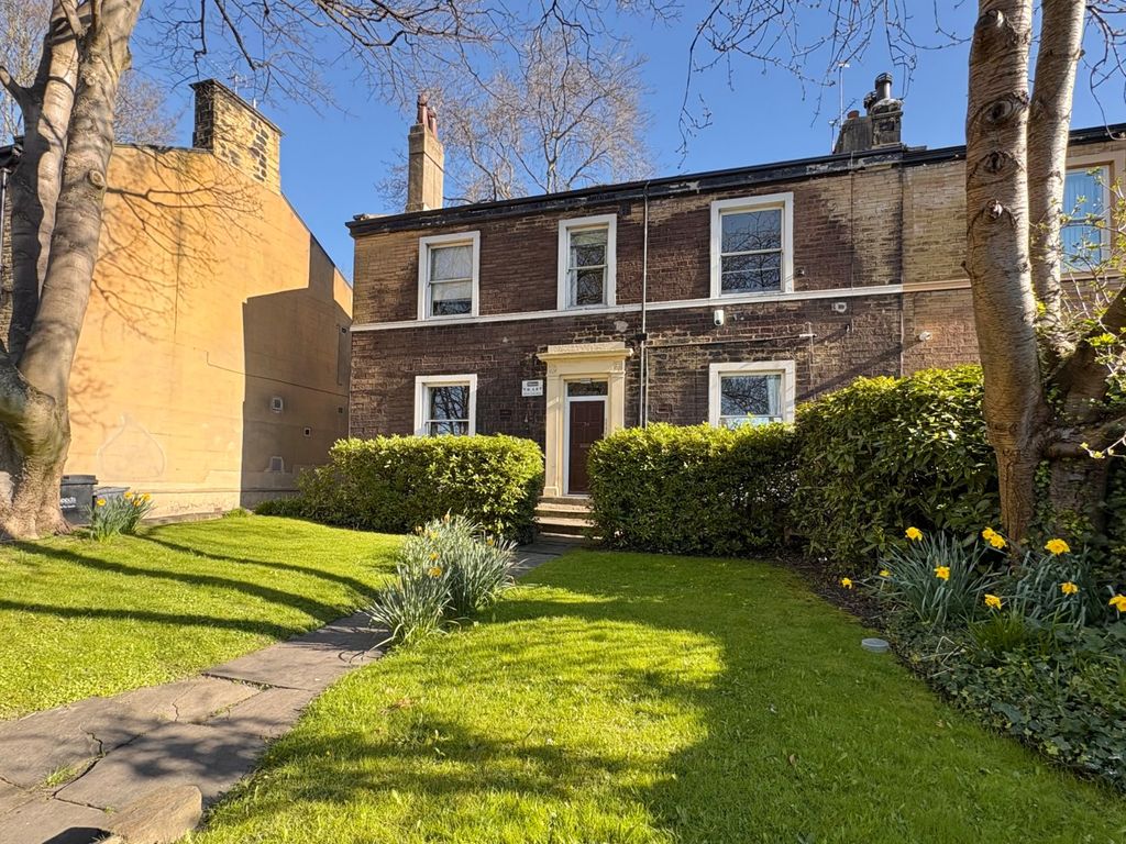 Property photo 2 of 10 Picture No. 12