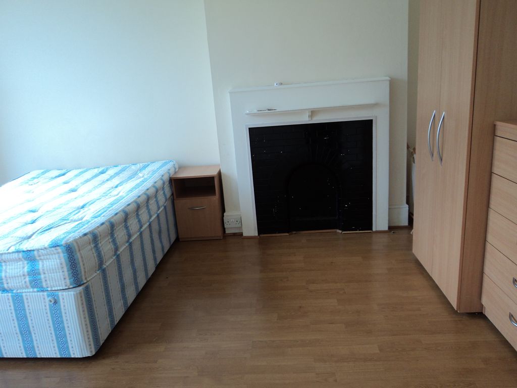 Property photo 3 of 4
