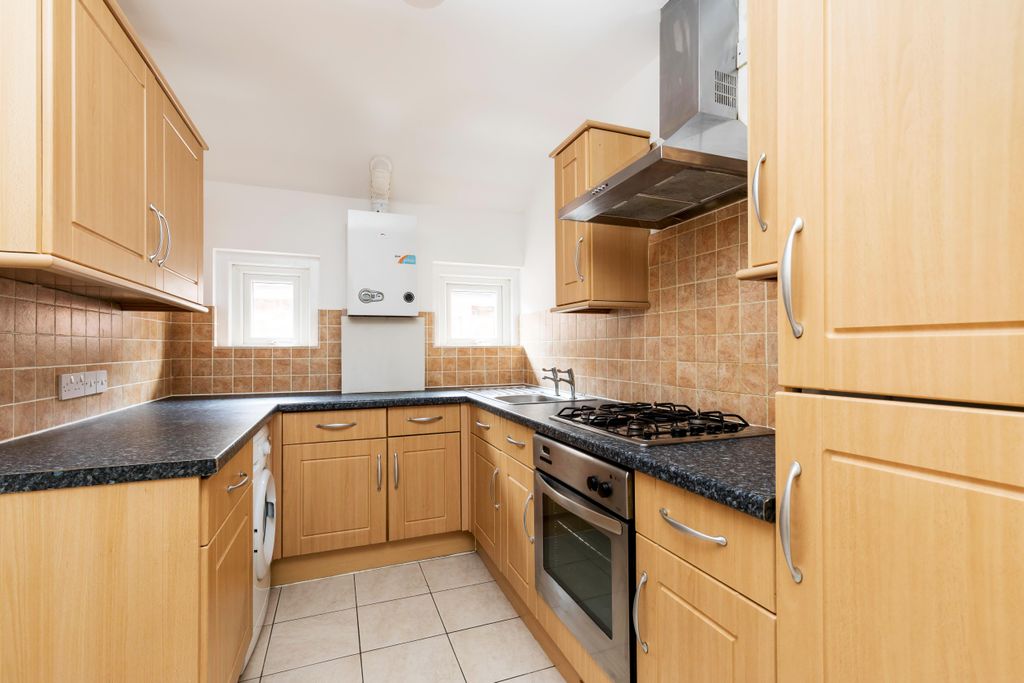 Property photo 2 of 16 Photo 12