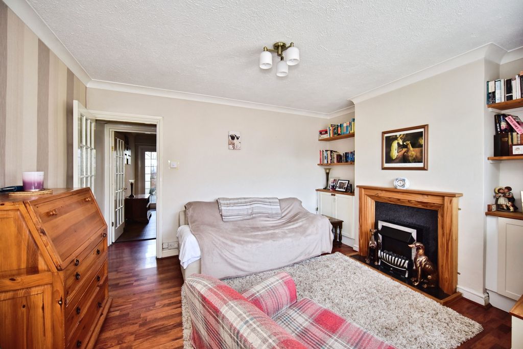 Property photo 2 of 15