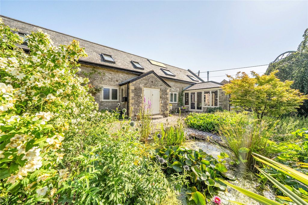 Property photo 2 of 30 Picture No. 64