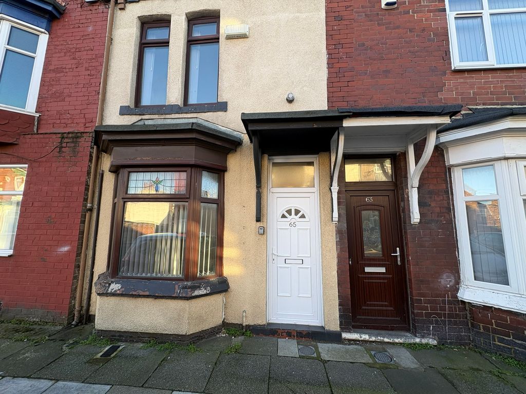 Property photo 2 of 12