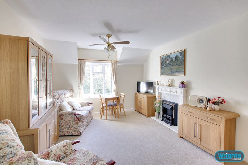 Property photo 3 of 13 Photo 2