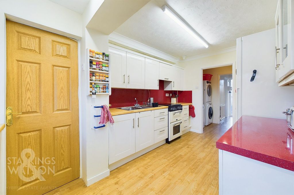 Property photo 3 of 22