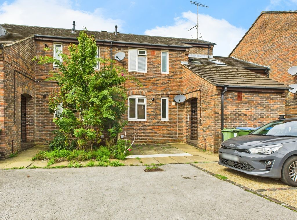 Property photo 1 of 12