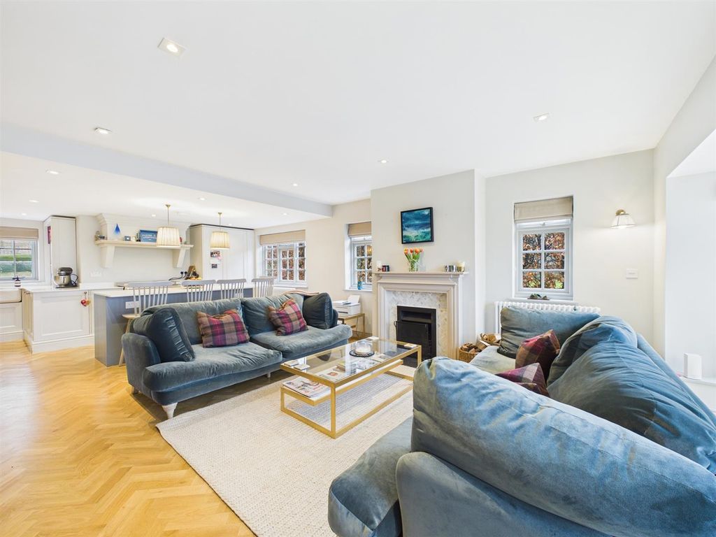 Property photo 3 of 21 Open Plan Living Area