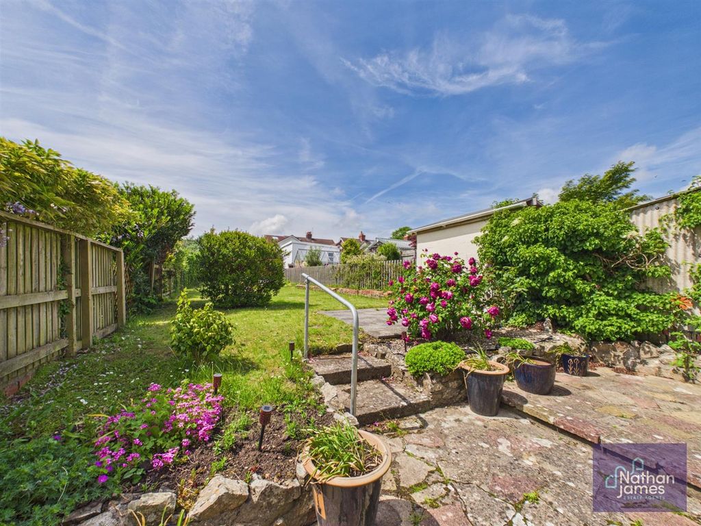 Property photo 2 of 16