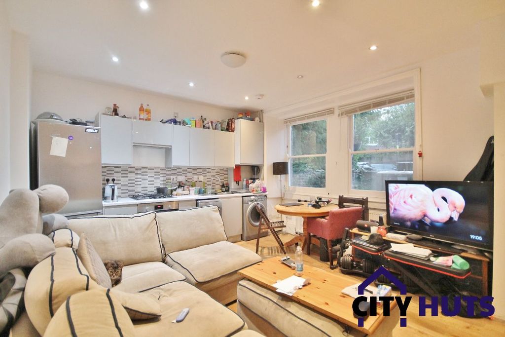 Property photo 1 of 9