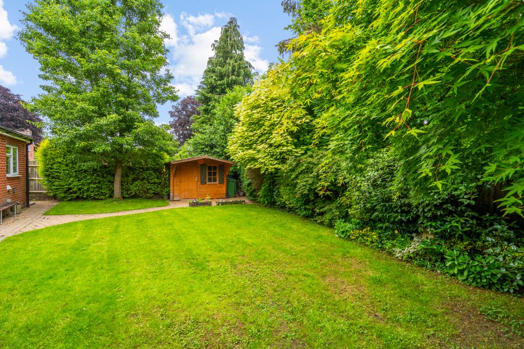 Property photo 1 of 3