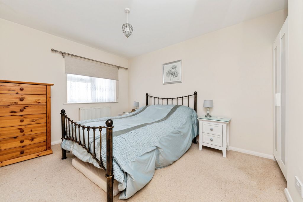 Additional image 20 of 3 bed semi-detached house for saleRomany Close, Letchworth Garden City SG6