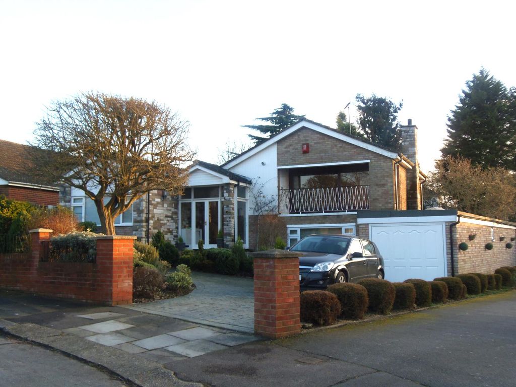 Property photo 3 of 14 Gallery