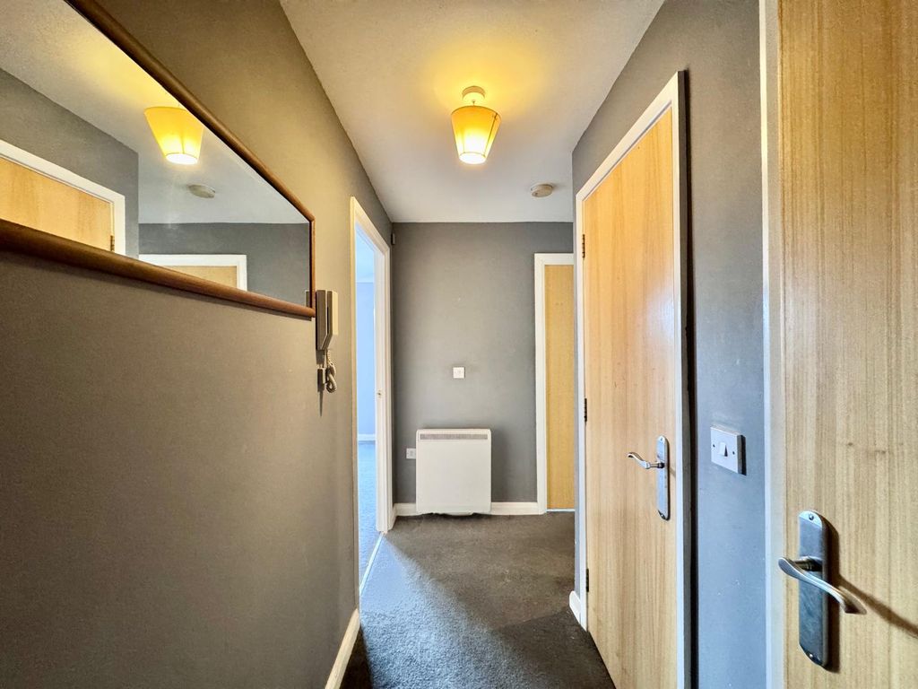 Property photo 2 of 12 Flat 52 Kirk House (1)