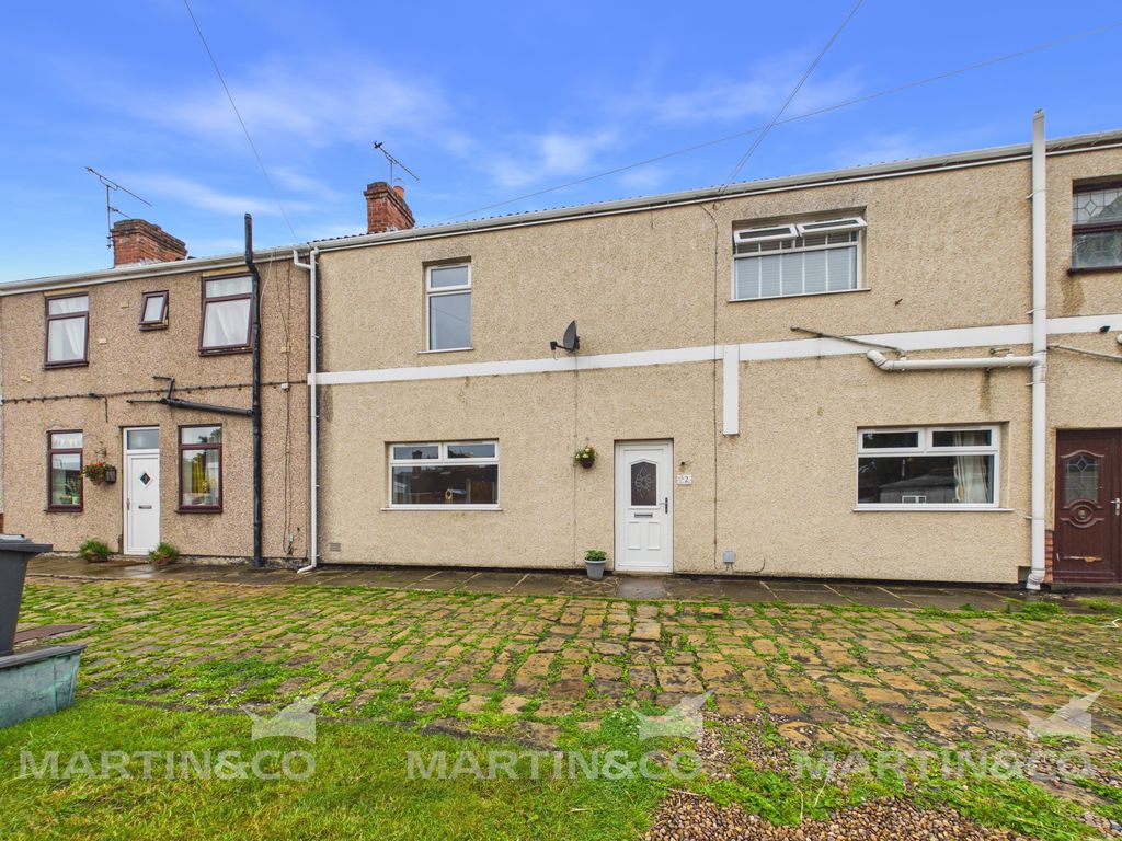 Property photo 1 of 12 Cam02406G0-Pr0636-Still006
