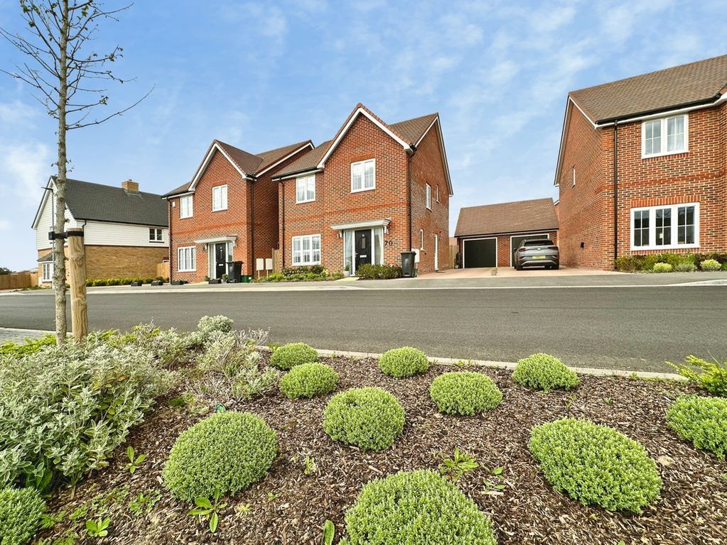 Property photo 1 of 28 Cinderpath Way