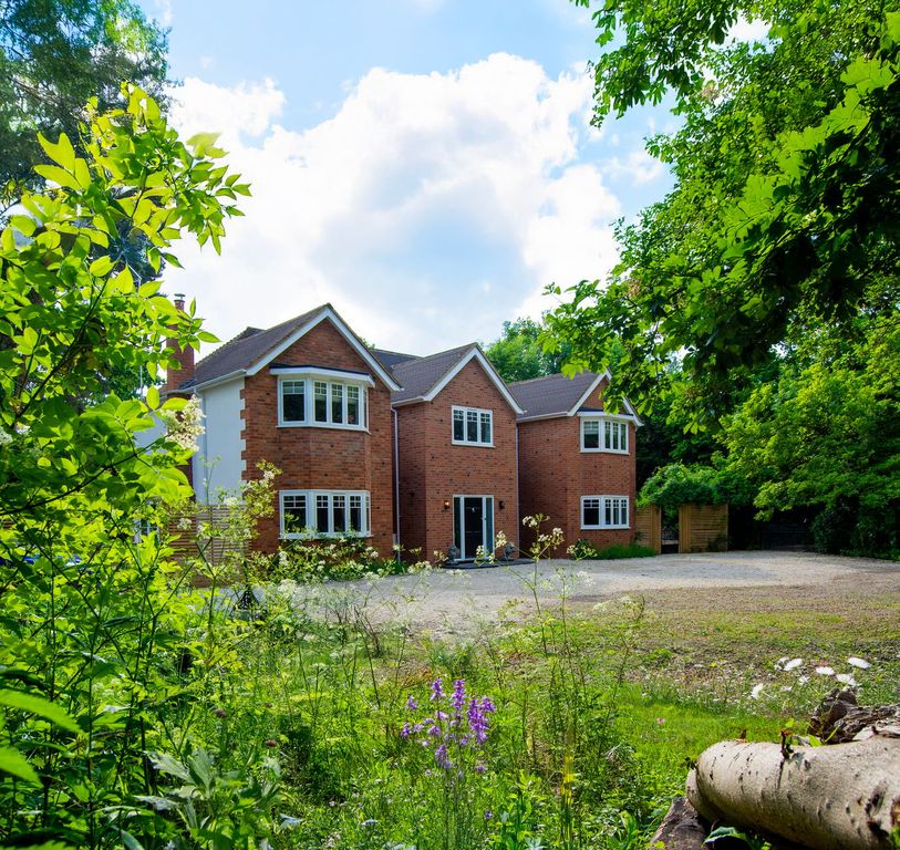 Property photo 1 of 34