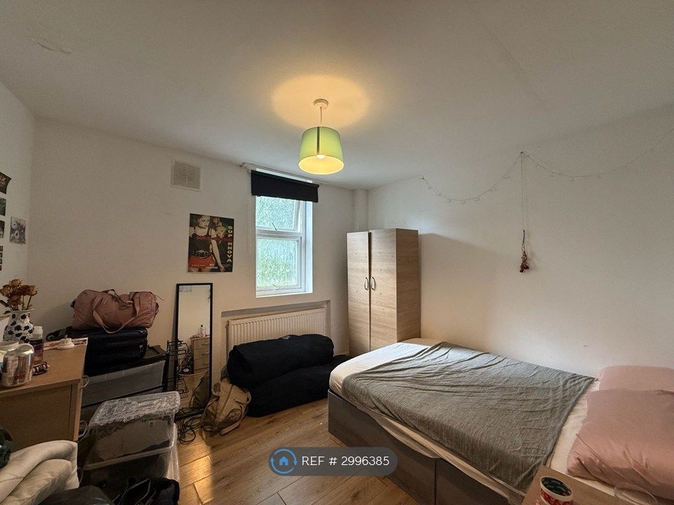 Property photo 1 of 4