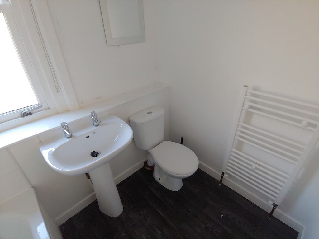 Additional image 8 of 3 bed flat to rentSt. John Street, Stirling, Stirlingshire FK8